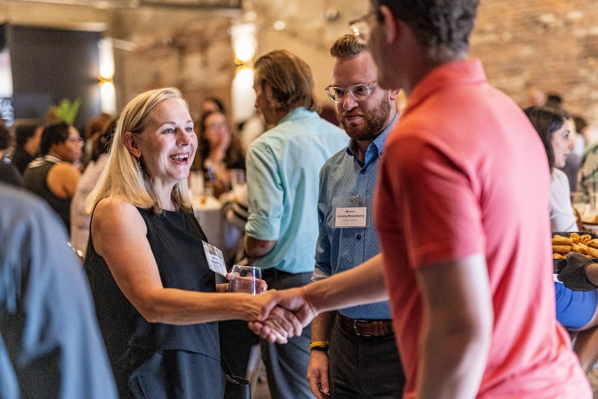 SeMi Event - Guests shaking hands